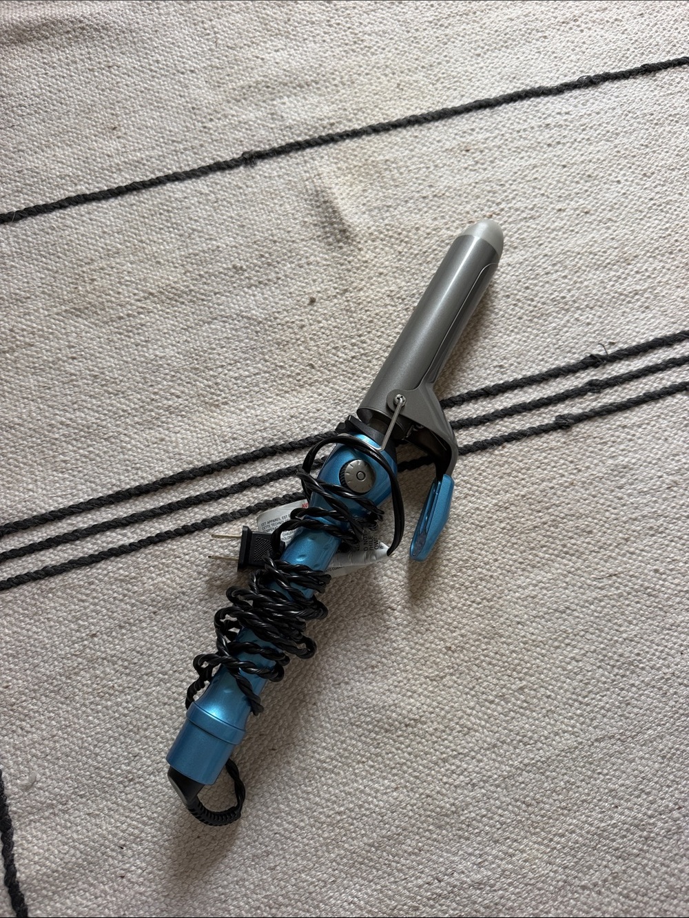 Babyliss 1.25in Ceramic Curling Iron in Blue and Silver